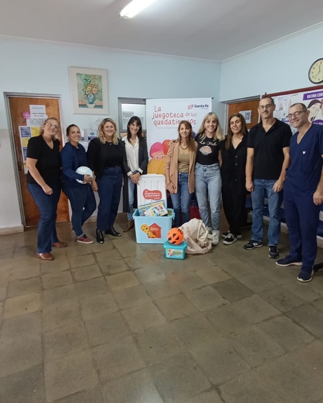 ENTREGA DE JUEGOTECAS EN SAN VICENTE
