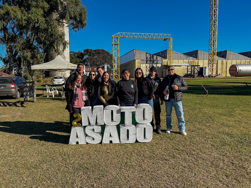 EXITOSO 2° MOTO ASADO EN SAN VICENTE