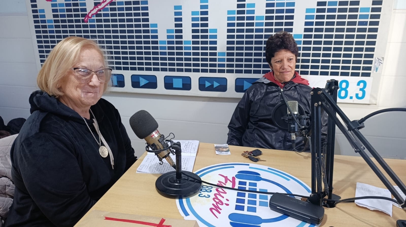 EL NUEVO CLUB DE LOS ABUELOS Y SU VENTA DE EMPANADAS