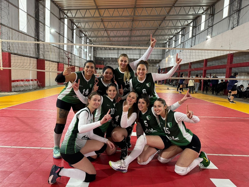 EL VOLEY DE BROWN ENTRE LAS MEJORES DE LA  COPA DE PLATA