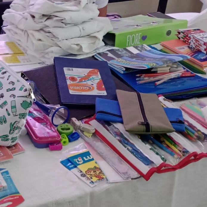 CAMPAÑA UTILES ESCOLARES EN SAN VICENTE