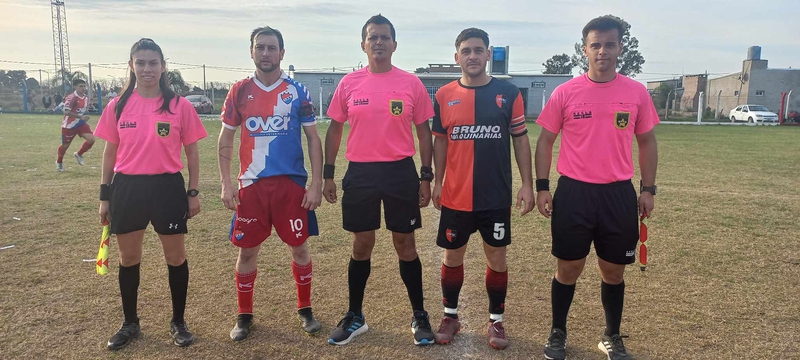 FÚTBOL - BOCHAZO GOLEÓ A ZENON PEREYRA.