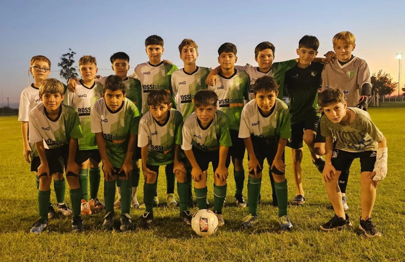 FÚTBOL INFERIORES: AMISTOSO