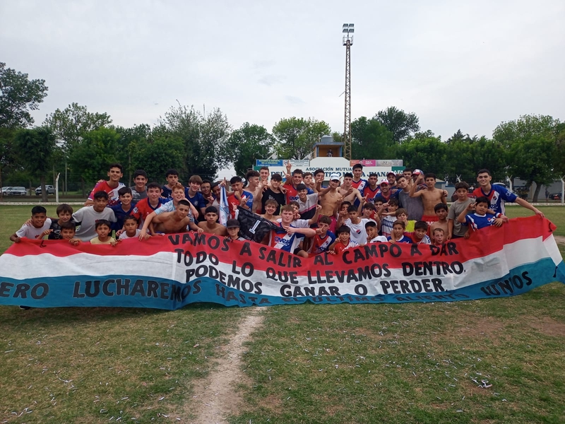 FUTBOL INFERIORES - EL TRICOLOR CAMPEÓN ABSOLUTO C