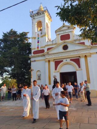 VENTA SOLIDARIA EN COLONIA MARGARITA