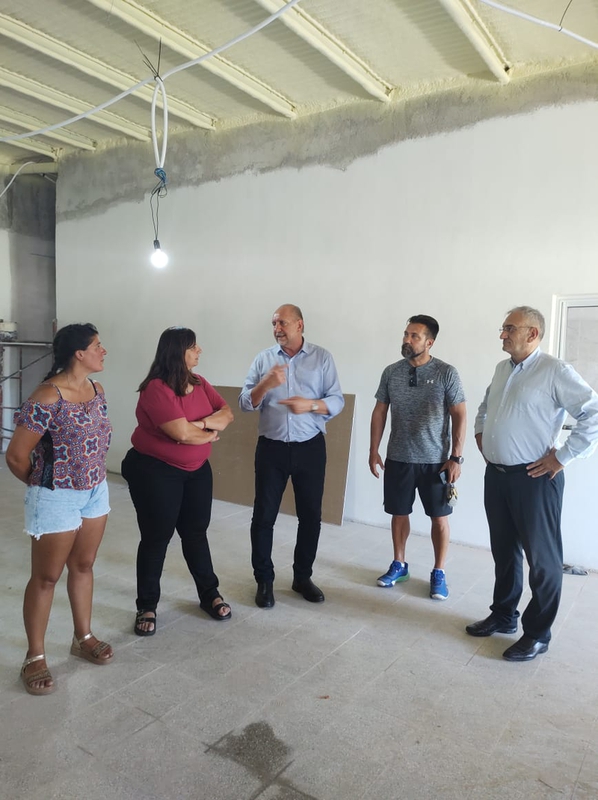 PEROTTI Y CALVO RECORRIERON EL NUEVO COMEDOR ESCOLAR DE LAS ESCUELAS 1264 Y 526 DE LOS BARRIOS ACAPULCO Y VERACRUZ