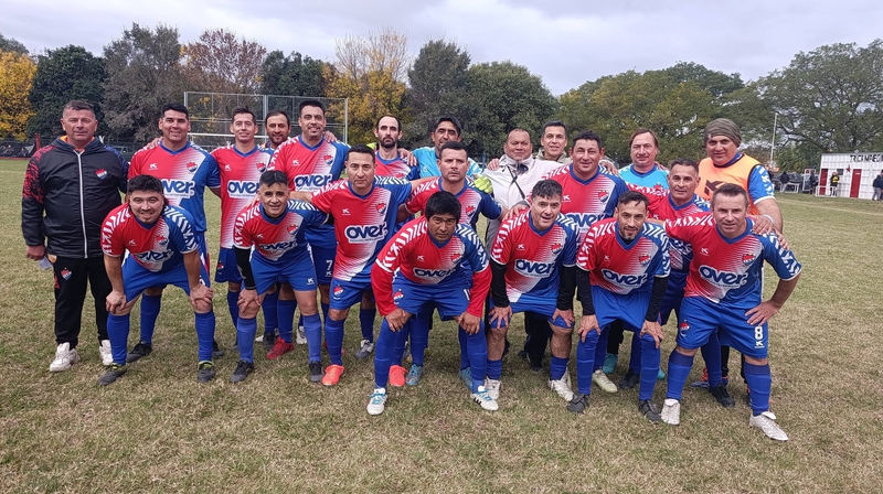 FÚTBOL SENIOR: BOCHAZO IGUALO SU ENCUENTRO Y SIGUE INVICTO.