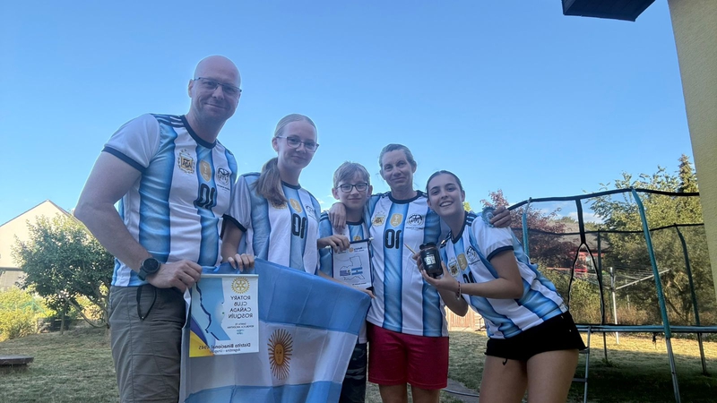 ROTARY: JUANA CROSSETTI VOLVIÓ DEL INTERCAMBIO.