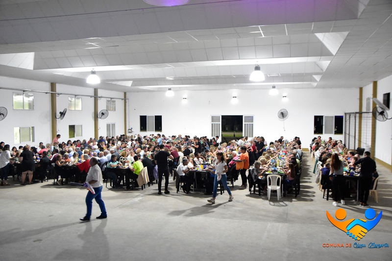 Éxitosa cena y baile en Colonia Margarita.