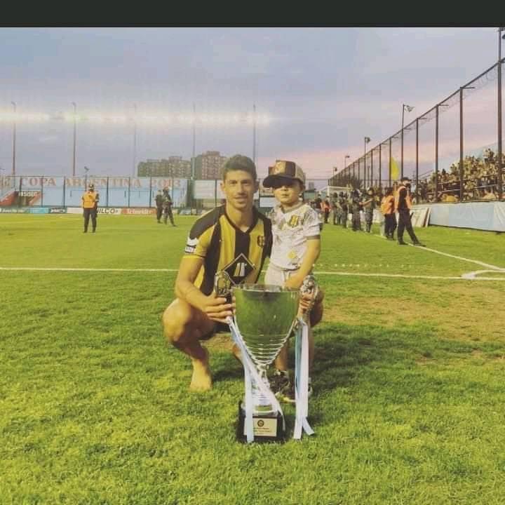 Mauricio Mansilla, 9 años en Deportivo Madryn con 2 ascensos.