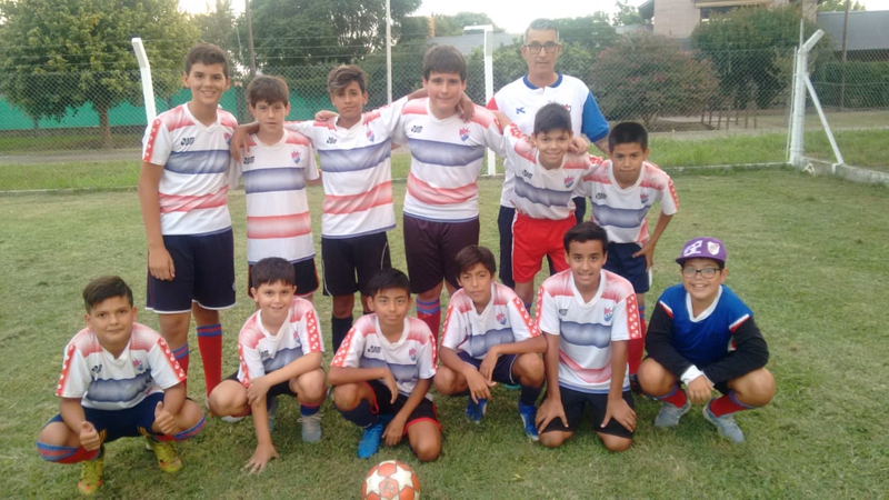 Bochazo puso primera en inferiores. Hoy jugará la categoría mayor del Trico.