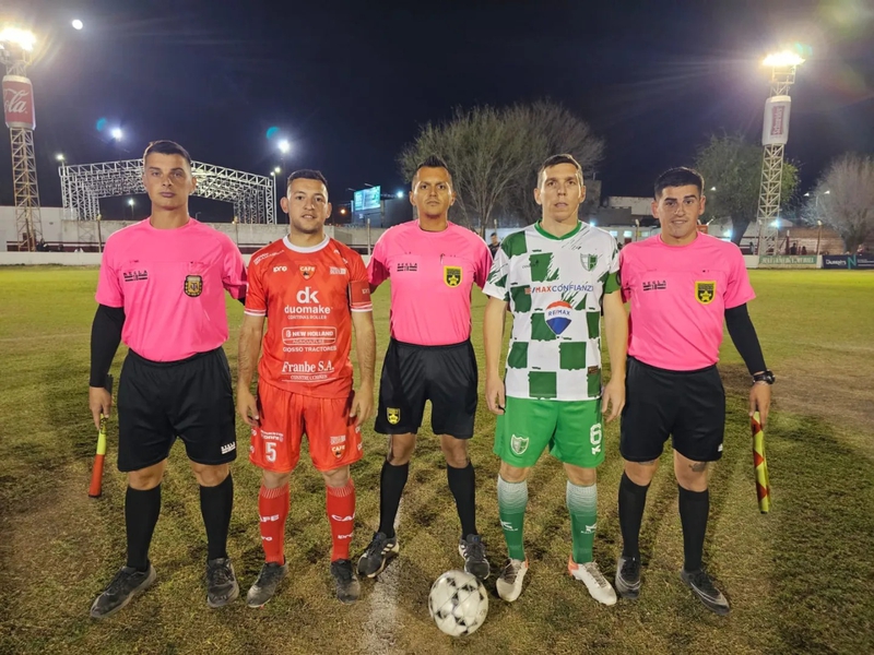 FÚTBOL PRIMERA: DERROTA DE LA VERDE